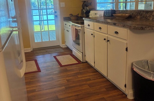 Camden House | 3-bdrm/2bath house on Lake Wateree with cool AC and Private Boat Dock!