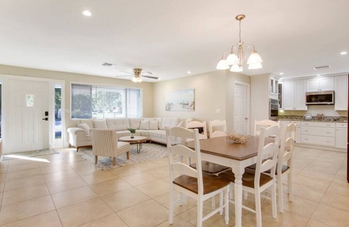 North Palm Beach House | 3 Bed, 2 Bath - North Palm Beach!
