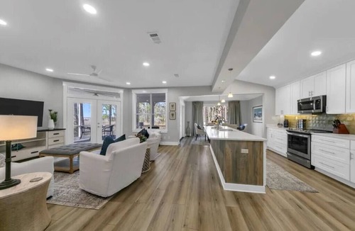 Sandestin House | 3 bed 3 bath beach and bay escape - Free golf cart