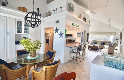 Stuart House | 3 Bed 3 bath Luxury Townhome with Private Beach & Resort Amenities in Stuart, FL