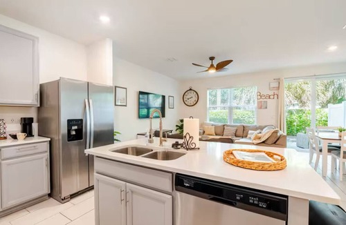 Greenacres House | 3 bedroom 2.5 bath townhome in West Palm Beach