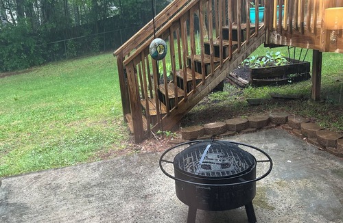 Augusta House | 3-bedroom, 2 bath split level home in Augusta. Spacious and newly renovated