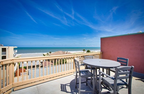 Jacksonville Beach House | 3 Bedroom 3 Bath Ocean Views Rooftop Deck Sleeps 8