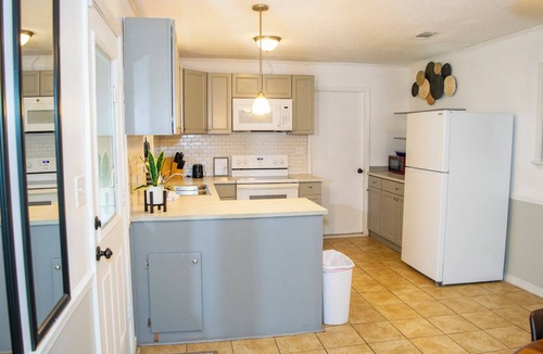 Myrtle Grove House | 3-bedroom house 15 min from Perdido Beach!