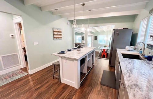 Steinhatchee House | 3-bedroom house in charming Steinhatchee with AC, WiFi. Enjoy a relaxing getaway