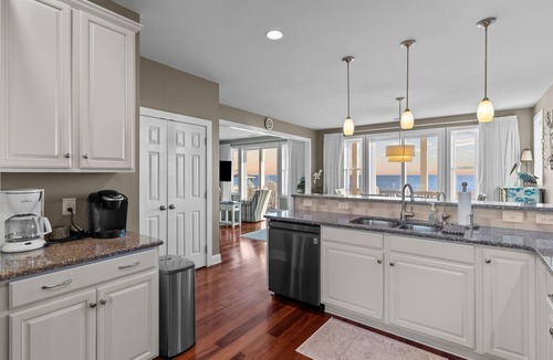 Oak Island House | 3 Bedroom oceanfront house with amazing views!