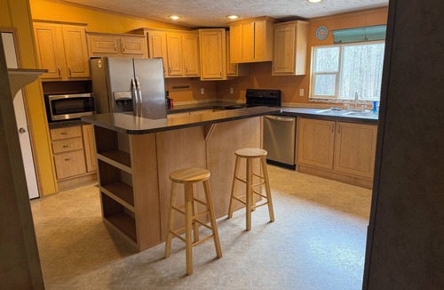 Elgin House | 3-bedroom private house next to Windrock and Frozen Head State Park