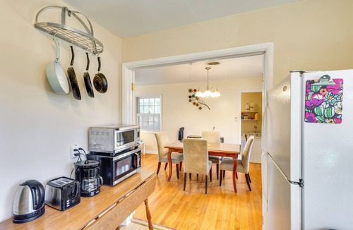 Tallahassee House | 3 Mi to Dtwn: Home w/Yard in Tallahassee