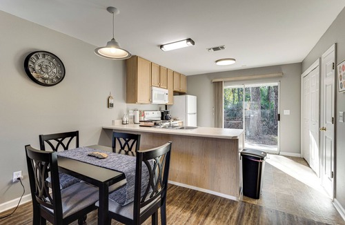 Lake Bradford -Cascade Lake House | 3 Mi to FSU: Townhome w/Patio in Tallahassee!