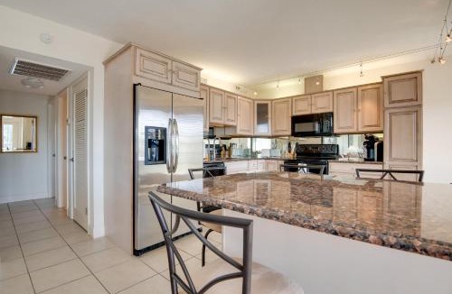 Vero Beach Apartment | 3 Mi to Ocean Riverfront Unit in Vero Beach!