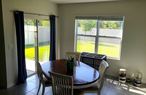 Orange City House | 3 RM home between Orlando & Daytona-DogsAllowed