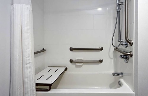 Crestline Heights Hotel | 3-Star Hotel ∙ Hilton Garden Inn Birmingham SE/Liberty Park