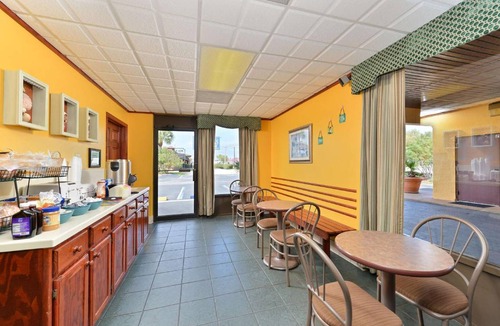 St. Augustine Beach Hotel | 30 m² Motel ∙ 7 guests