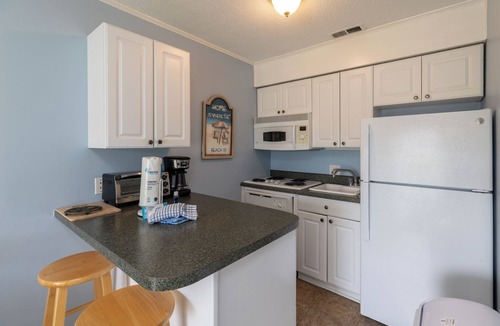 North Forest Beach Villa | 320 Breakers: Penthouse, Waterfront Villa. 1 Bed. 1 Bath. Sleeps 4.