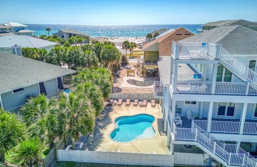 Pensacola Beach House | 330 m² House ∙ 6 bedrooms ∙ 19 guests
