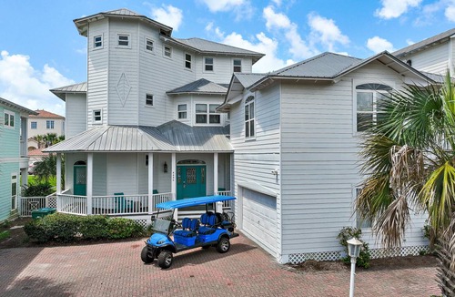 Crystal Shores House | 349 m² House ∙ 5 bedrooms ∙ 14 guests
