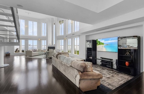 Yacht Club House | 376 m² House ∙ 4 bedrooms ∙ 14 guests
