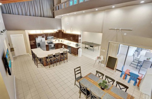 Survey Creek Villa | 381 m² Villa ∙ 6 bedrooms ∙ 20 guests