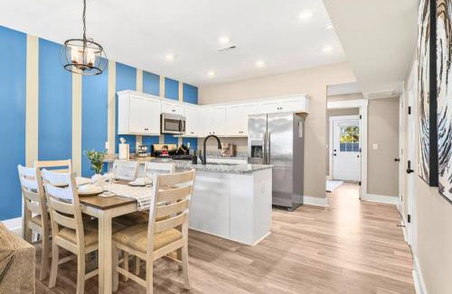 Manchester House | 3BR Family Home! GAMES! Playground!