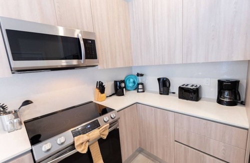 Four Corners Villa | 3BR Villa | Heated Pool Fireplace | ⭐10/10 | 20 Min Disney, Sleeps 6