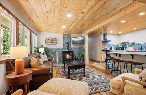 Altamont Cabin | 4 Acres + 4BR Secluded Cabin w Hot Tub & Fire Pit. Next to Blue Ridge Parkway!