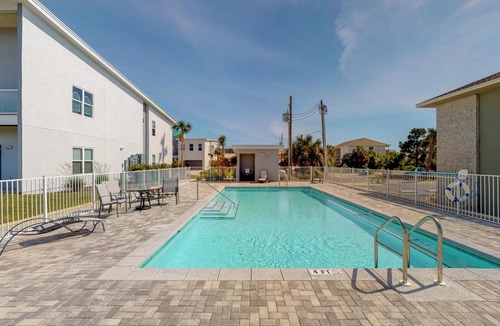Fort Walton Beach House | 4 Bed 3 Bath Vacation home in Okaloosa Island