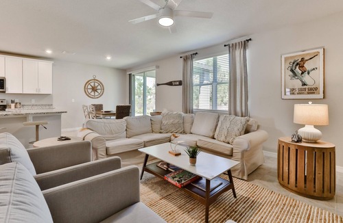 Glencoe House | 4 bedroom 3 bath brand new home with garage!