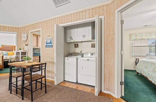 Myrtle Beach Cottage | 4 Bedroom Cottage with a short walk to the Beach