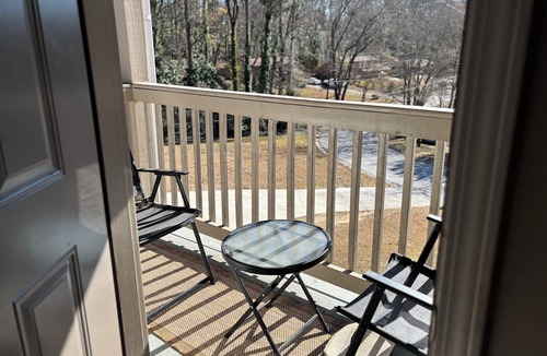 Forest Park House | 4-bedroom house With Home Theater - Hot Tub