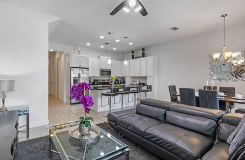 Davenport House | 4 Bedrooms/4 Bathrooms/Festival Resort (290 CD)