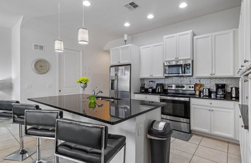 Davenport House | 4 Bedrooms/4 Bathrooms/Festival Resort (290 CD)