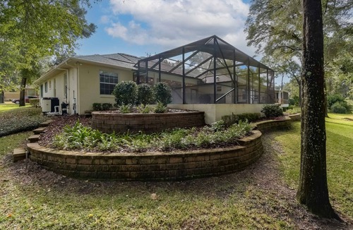 Dunnellon House | 4 BR House w/heat-pump pool!