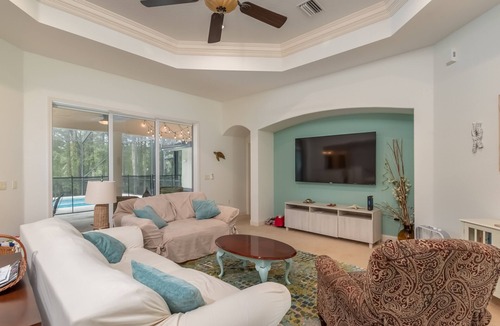 Dunnellon House | 4 BR House w/heat-pump pool!