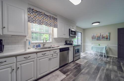 Charlotte House | 4 BR South Charlotte Getaway Min to Everything
