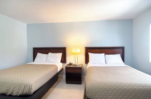 Tazewell Hotel | 4 Charming Rooms Near Hiking Areas and Dining Spots, w/Free Parking