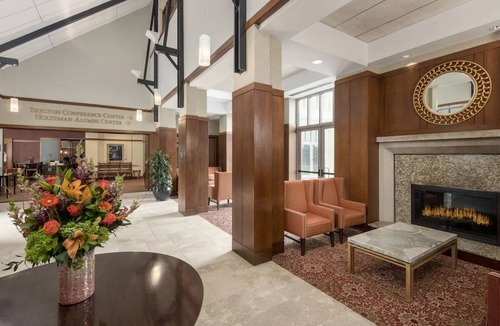 Blacksburg Hotel | 4 Convenient Units w/Easy Access @ Virginia Tech Campus | Free Parking