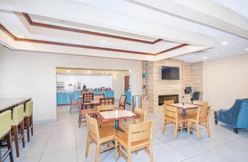 Midway Hotel | 42 m² Hotel ∙ 127 guests