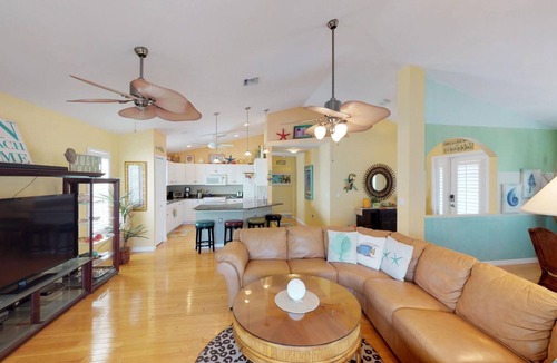 Mid Island House | 4851 Estero Blvd - Spacious Pool Home Across from Beach!