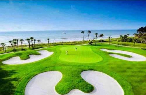Spanish Wells House | 4BD Beach & Golf Retreat! Game Room, Beach Gear
