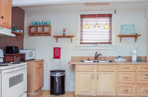 Port St. Joe House | ☀️4BR-1 Block from Beach-Pet Friendly-Sea Hook☀️