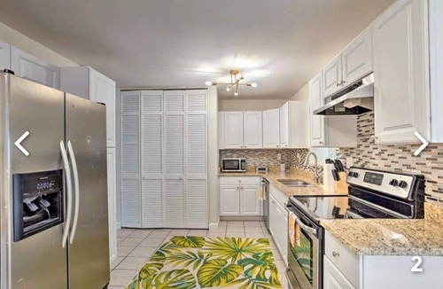 Hunt Club House | 4BR/2 Bath home 10 min to the beach - Pet Friendly