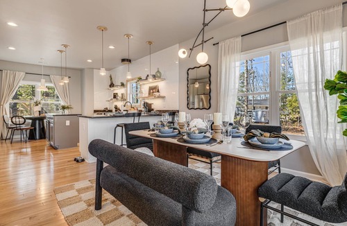 Hendersonville House | 4k SqFt, Massive Deck , Games, Spa, Sauna, Firepit