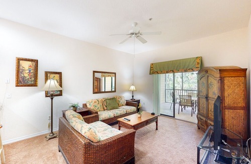 West Kissimmee Condo | 4th floor condo w/ balcony, gym, sauna, shared pools, hot tub, near theme parks