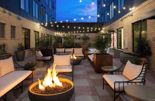 12 South Apartment | 5 Boutique 1BR Suites in 12 South Sleeps 20
