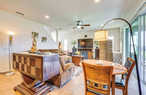 Clermont House | 5 Mi to Dtwn Clermont: Family Home w/Water Views!