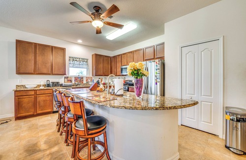 Clermont House | 5 Mi to Dtwn Clermont: Family Home w/Water Views!