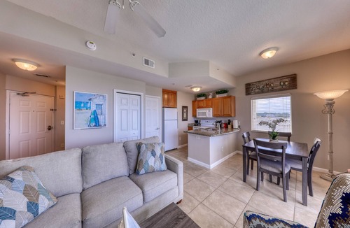 St. Petersburg - Clearwater Condo | 5-Star Waterfront Condo with amazing reviews! Mins to Beach! Great location!