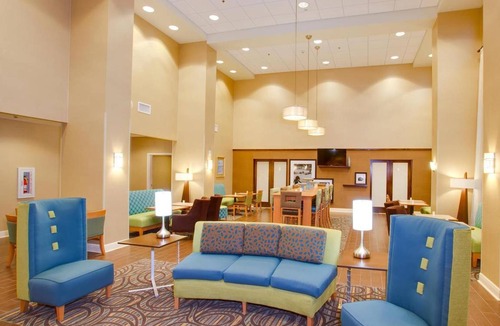 Seffner Hotel | 55 m² Hotel ∙ 127 guests