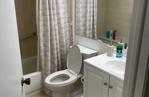 Fort Myers Condo | 55 plus - Travelling professional - 2-bd condo in Fort Myers - 90 day min stay