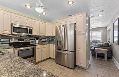 Bradenton Beach House | 5Min Walk to the Beach+Lovely Home w/Heated Pool